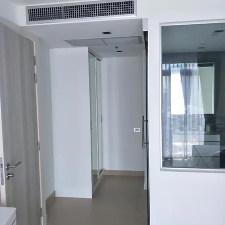 Sands Pratamnak Pattaya Exterior photo