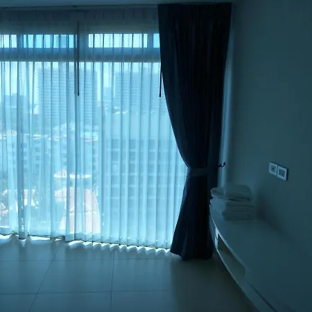 Sands Pratamnak Pattaya Exterior photo