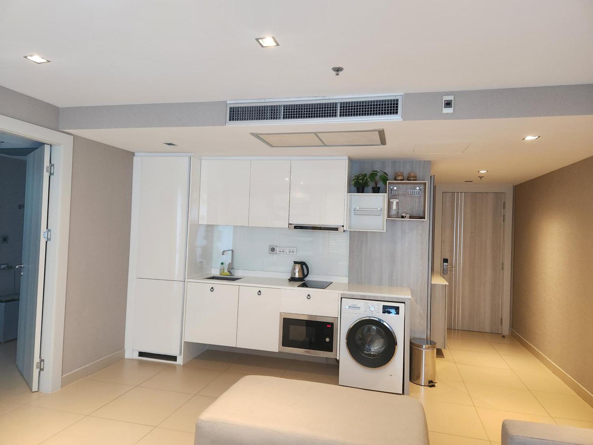 Sands Pratamnak Apartment *